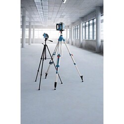 BT 300 HD Professional Tripod - 2