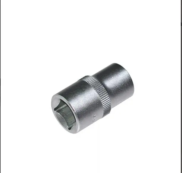 İzeltaş 18 mm 1/2 Altı Köşe Lokma Anahtar - İzeltaş 1113061018